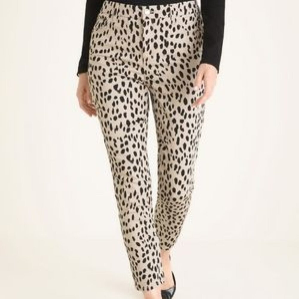 Chicos Girlfriend So-Slimming Ankle pants - size 3